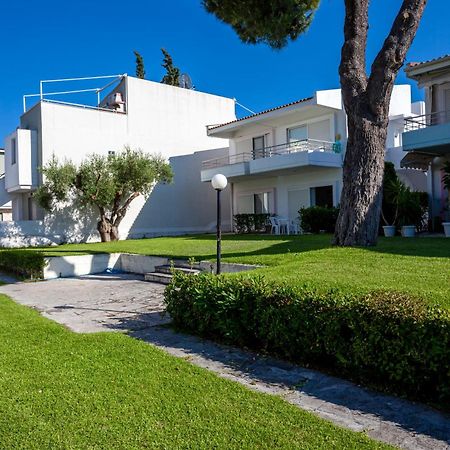 Akrotiri Apartment Пефкохори Екстериор снимка