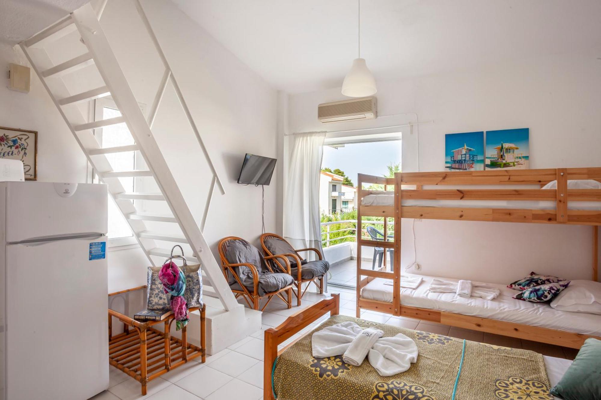 Akrotiri Apartment Пефкохори Екстериор снимка