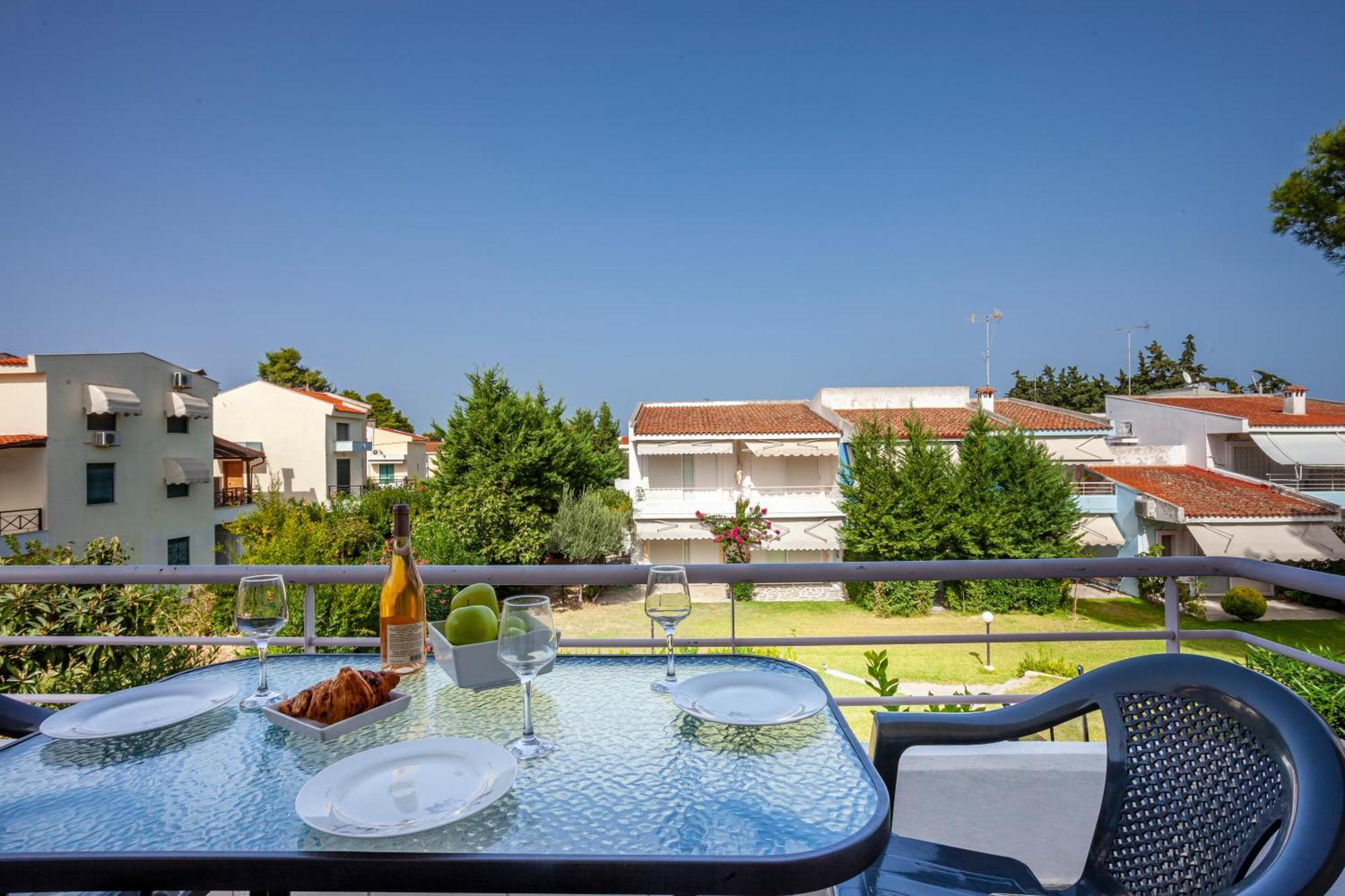 Akrotiri Apartment Пефкохори Екстериор снимка