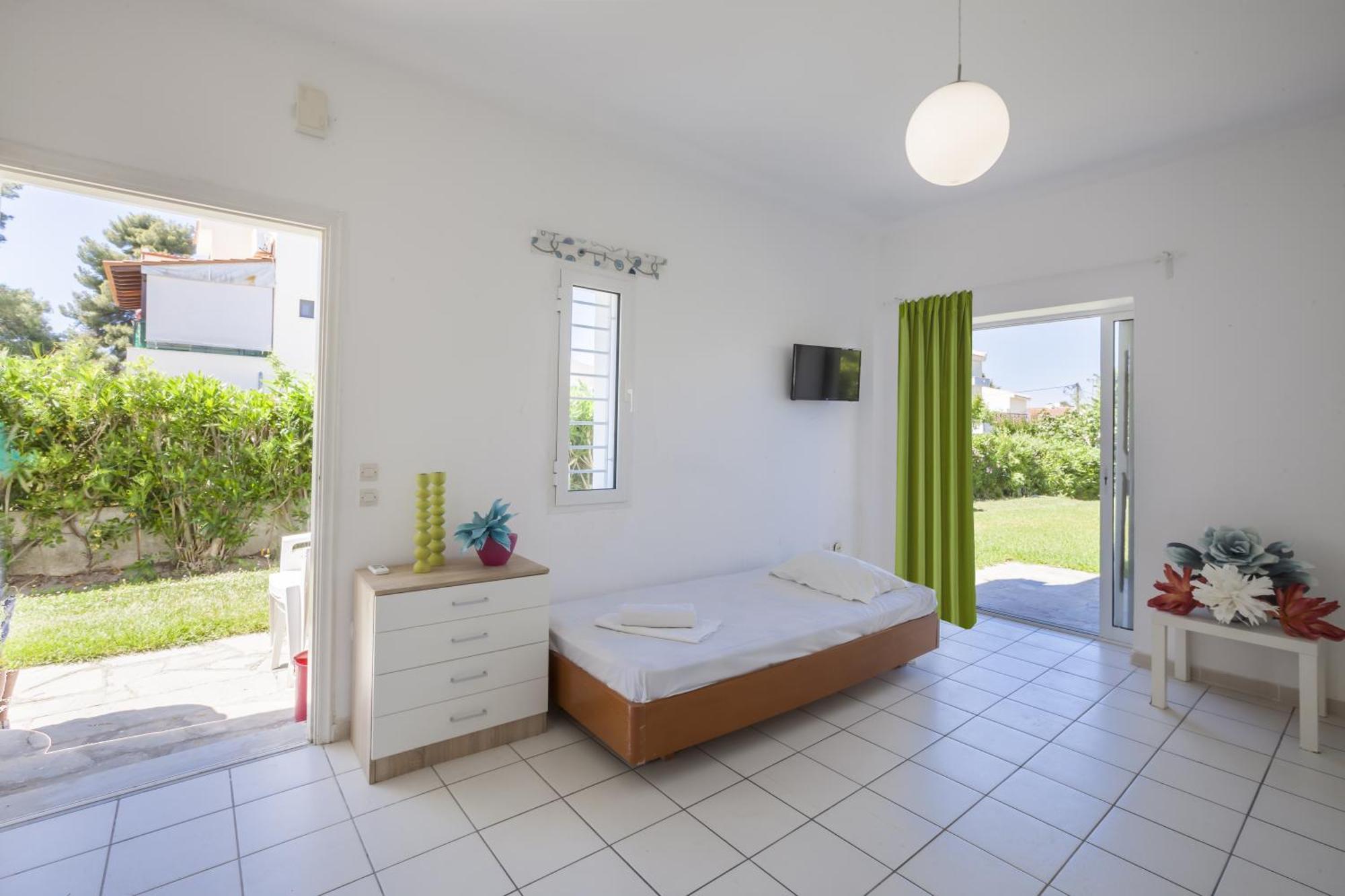 Akrotiri Apartment Пефкохори Екстериор снимка