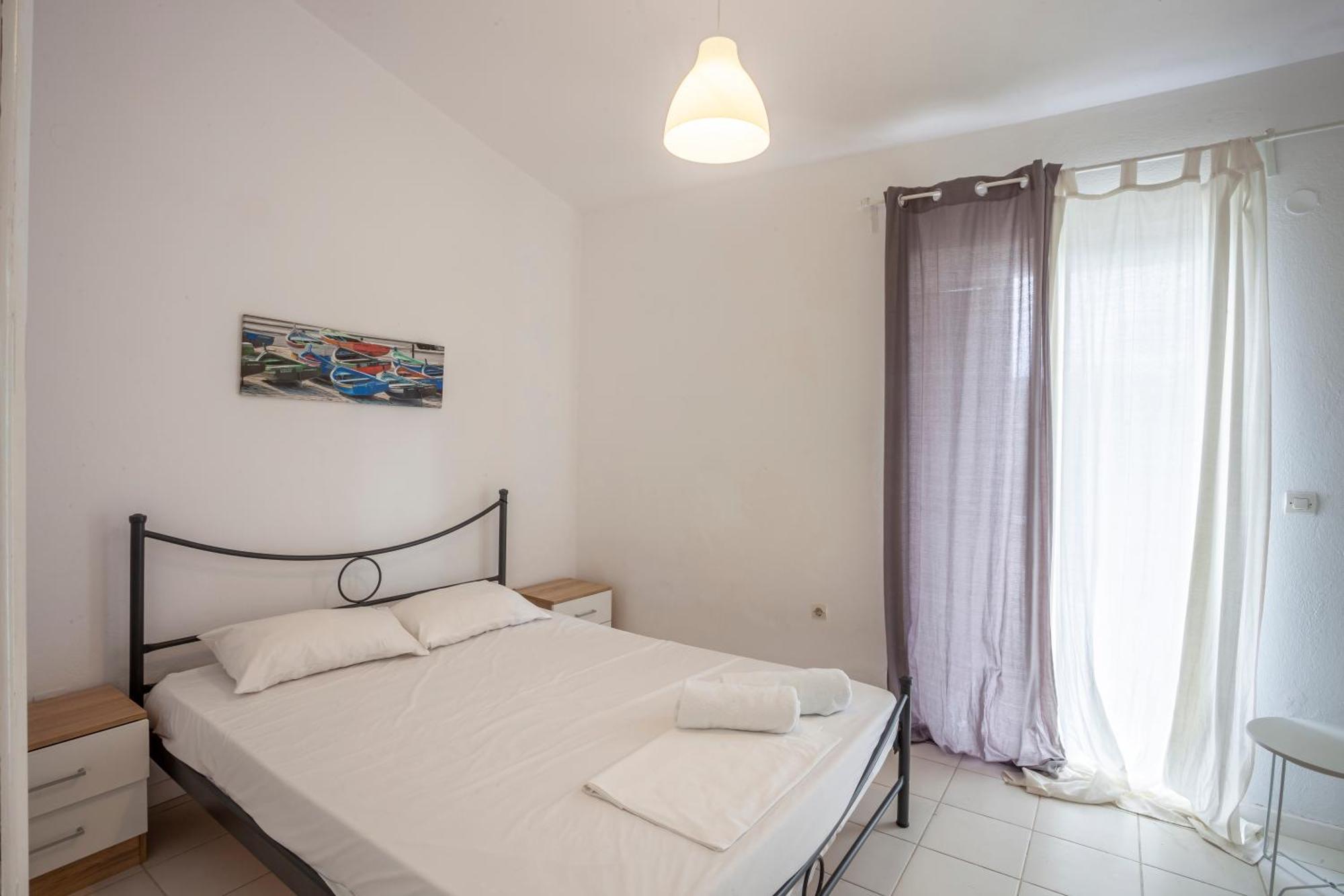 Akrotiri Apartment Пефкохори Екстериор снимка