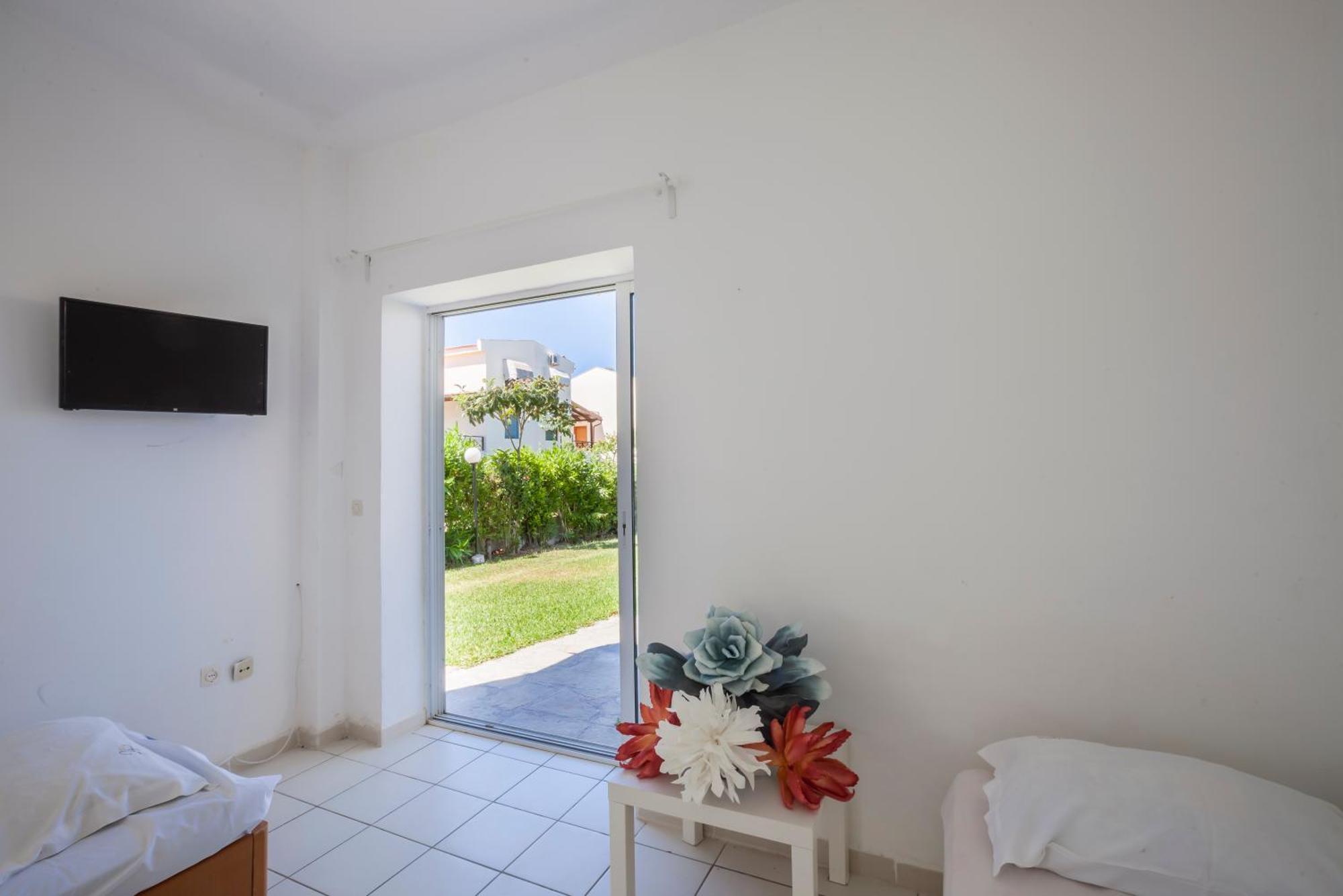 Akrotiri Apartment Пефкохори Екстериор снимка