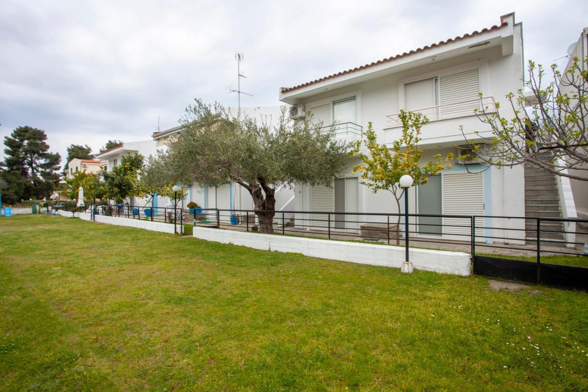 Akrotiri Apartment Пефкохори Екстериор снимка